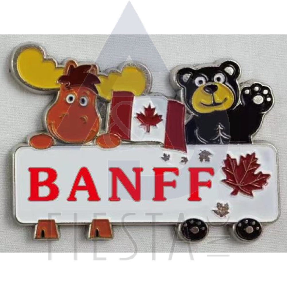 BANFF METAL MOOSE AND BLACK BEAR WITH A FLAG MAGNET